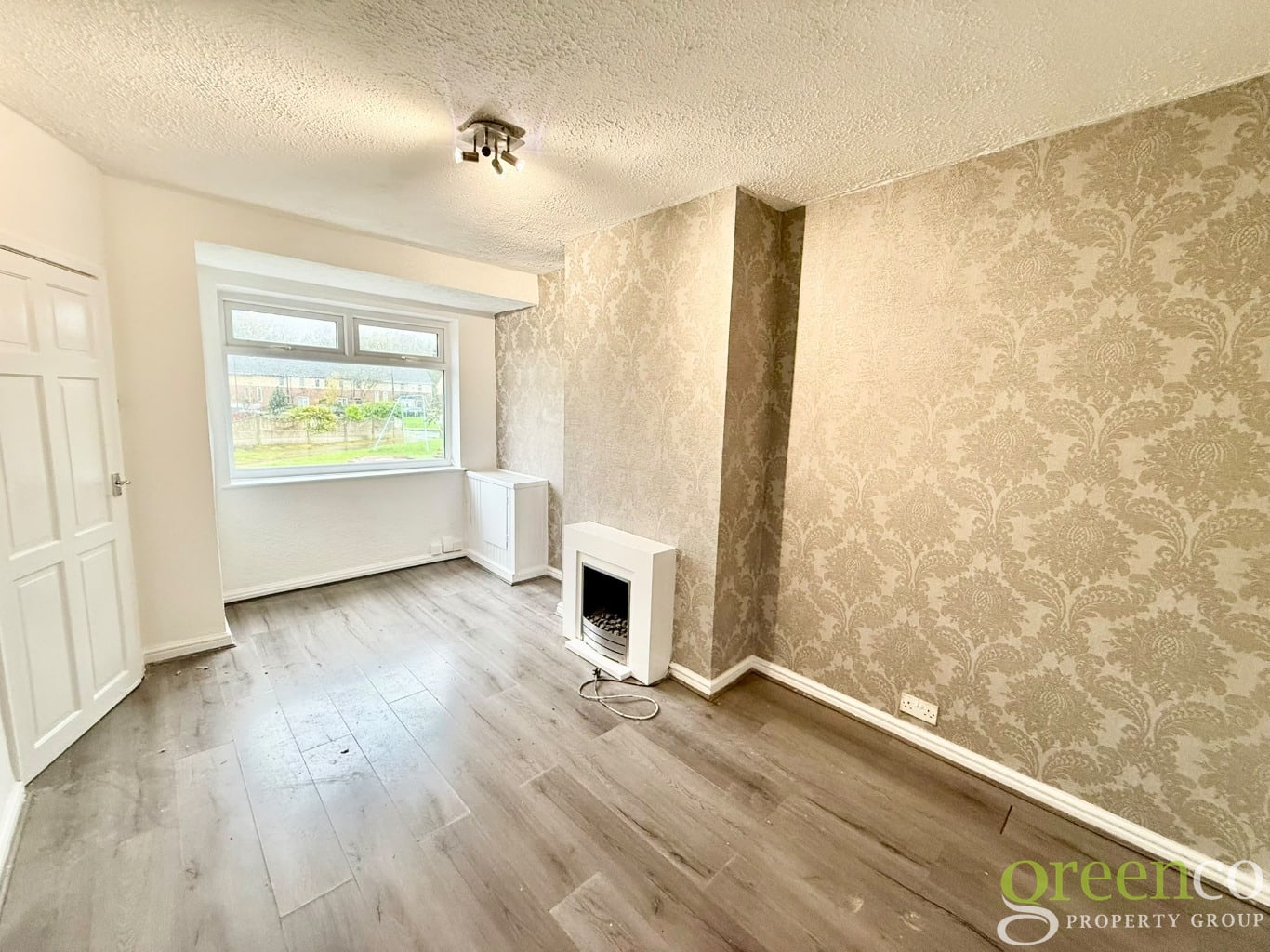 Monmouth Grove, St. Helens - photo 3 of 13